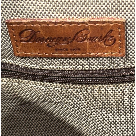 Dooney & Bourke All Weather Drawstring Bucket Bag Black/Tan Vintage AWL w/ Pouch - Picture 10 of 14